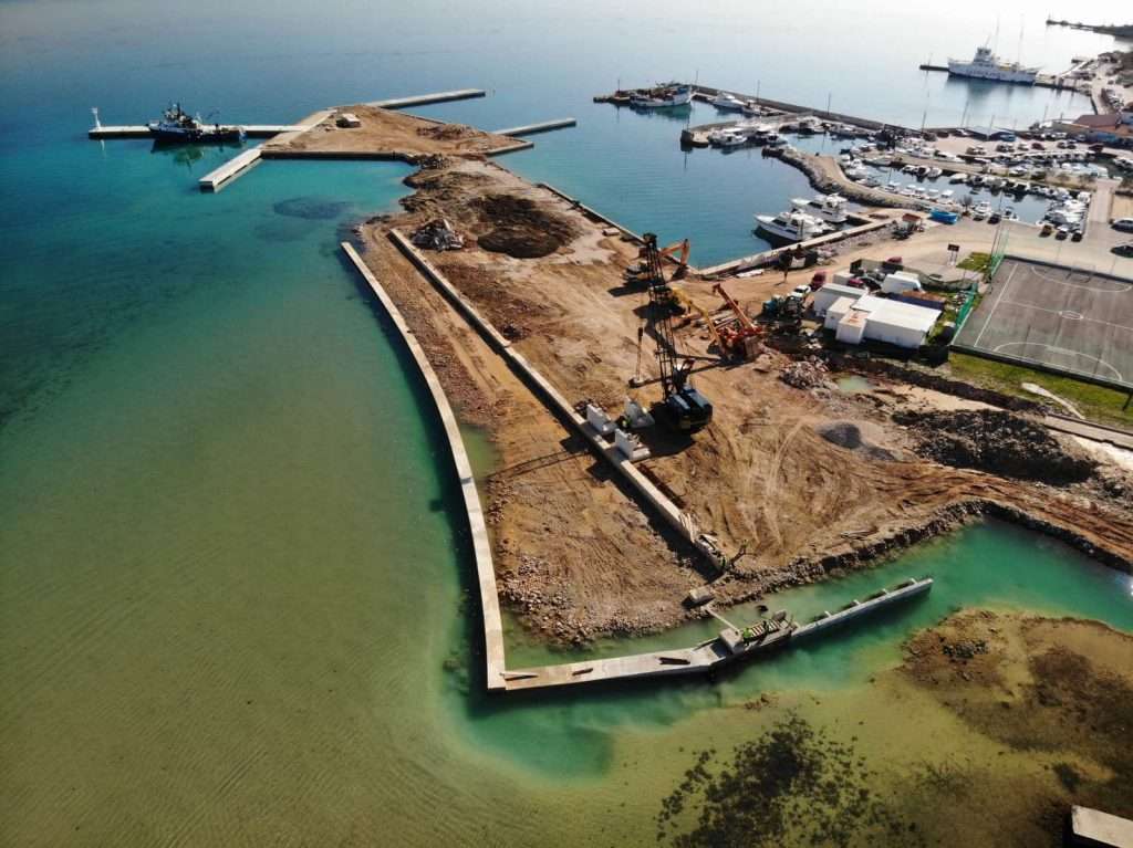 IZGRADNJA TRAJEKTNE LUKE TKON, OTOK PAŠMAN - 
