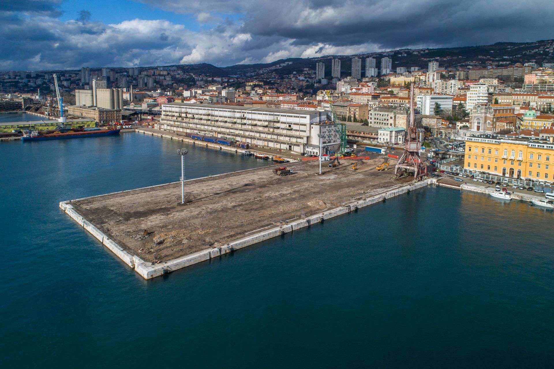 INFRASTRUCTURE IMPROVEMENT FOR THE RIJEKA PORT – RIJEKA BASIN AND BULK TERMINAL IN BAKAR - 