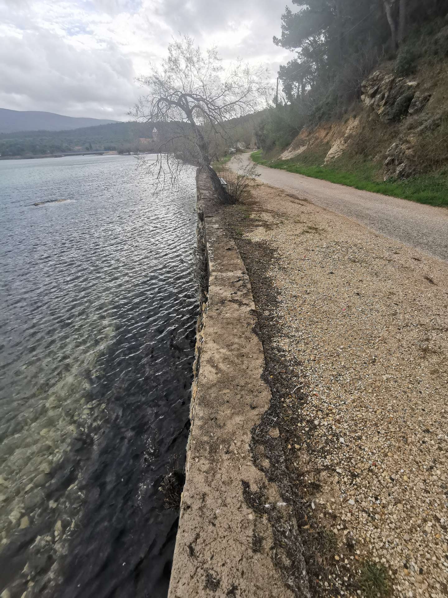 UREĐENJE KARINSKE PLAŽE I PRIPADAJUĆE INFRASTRUKTURE - 