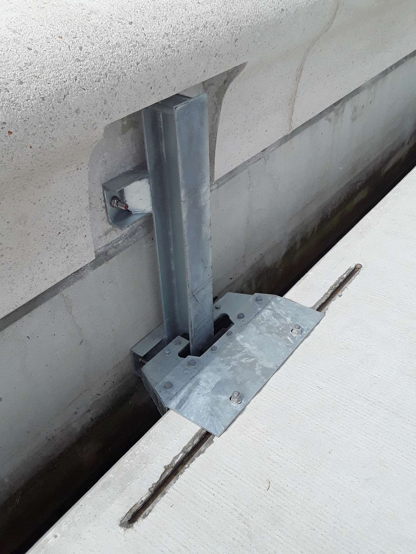 PRODUCTION AND INSTALATION OF PONTOON PIERS AT MARINE PORTONOVI, BOKA KOTORSKA BAY - 