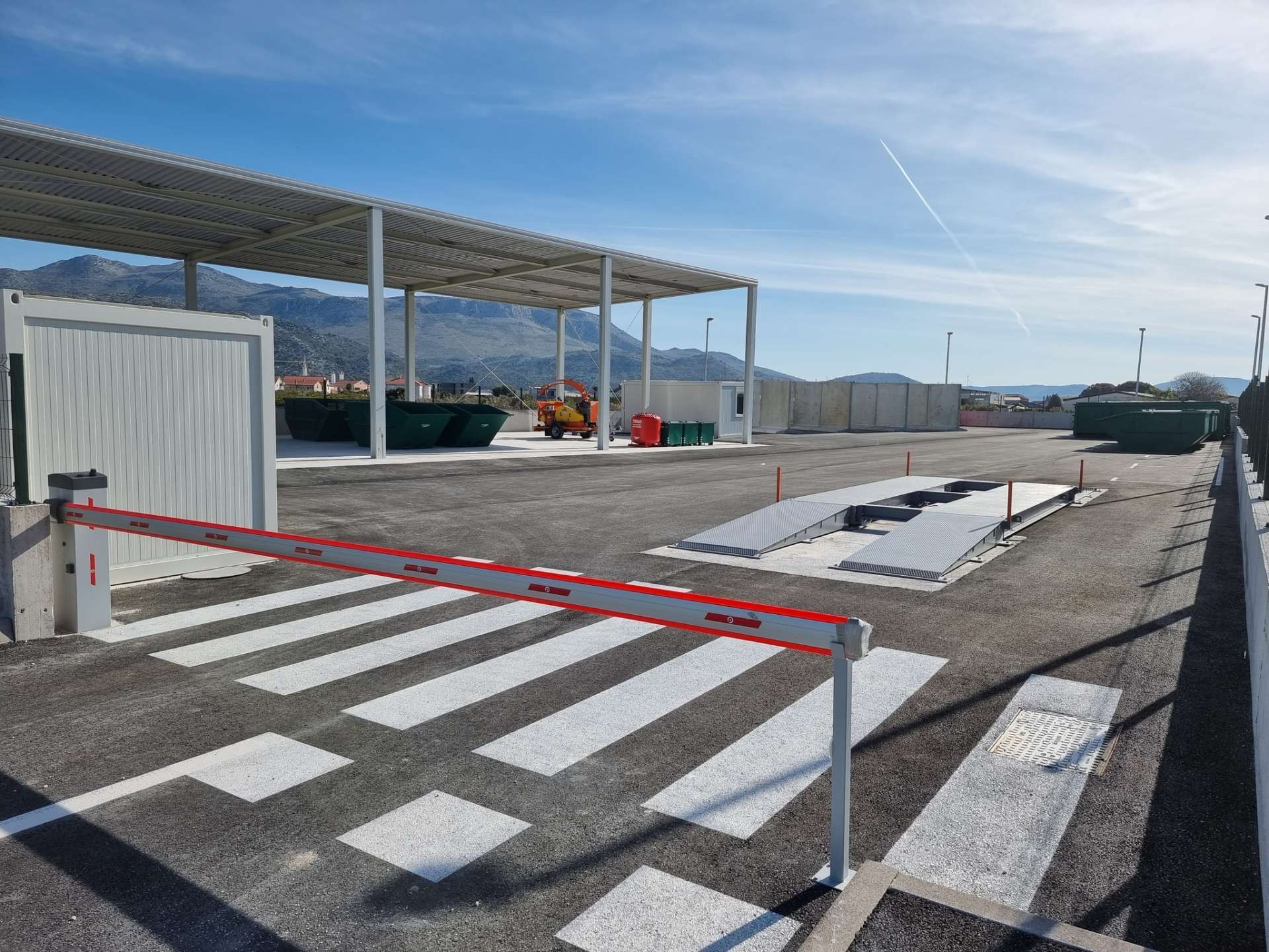CONSTRUCTION AND EQUIPPING OF THE OPUZEN RECYLCLING YARD - 
