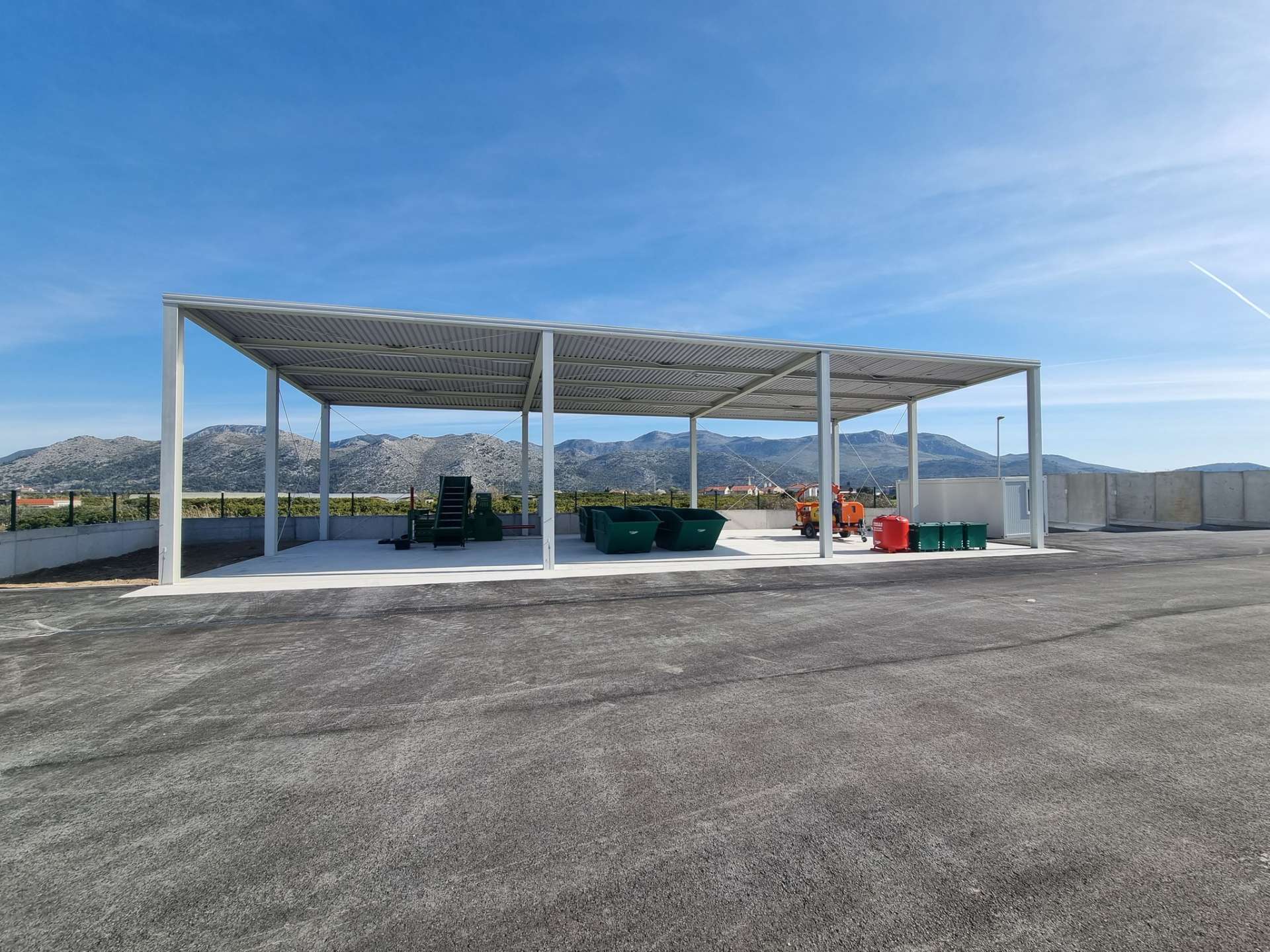 CONSTRUCTION AND EQUIPPING OF THE OPUZEN RECYLCLING YARD - 